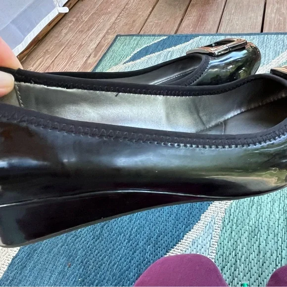 Bandolino black patent buckle front wedge pumps - Picture 8 of 11